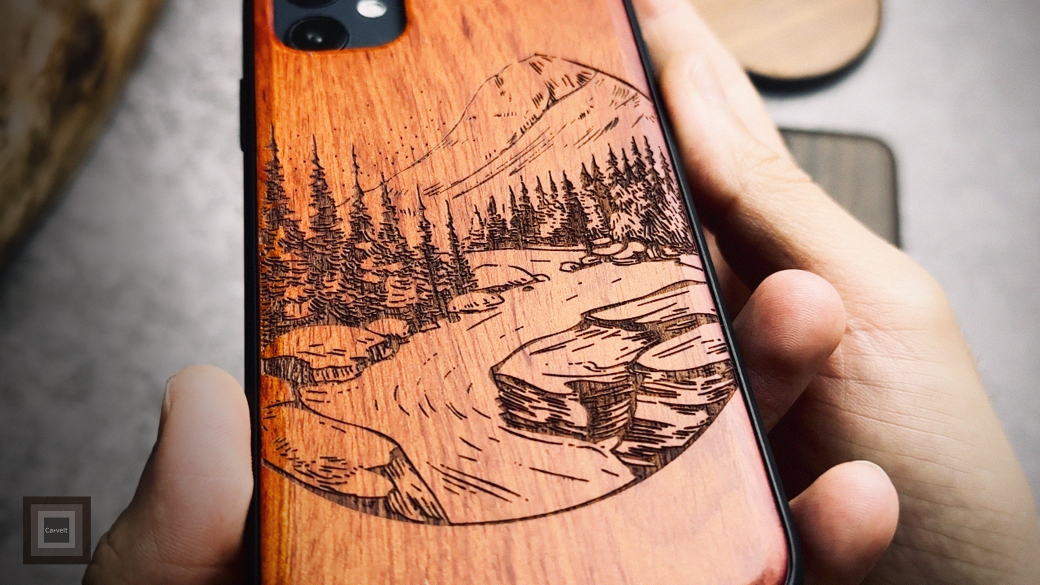 【素敵✨】 Wood Case Compatible iPhone 11 ケース A1a70aF+0aL.jpg